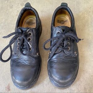 Dr Marten Shoe size 5